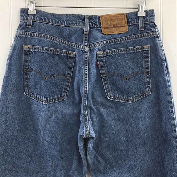 Levis Vintage 90s Mom High Rise Tapered Leg Jeans - Picture 4 of 10